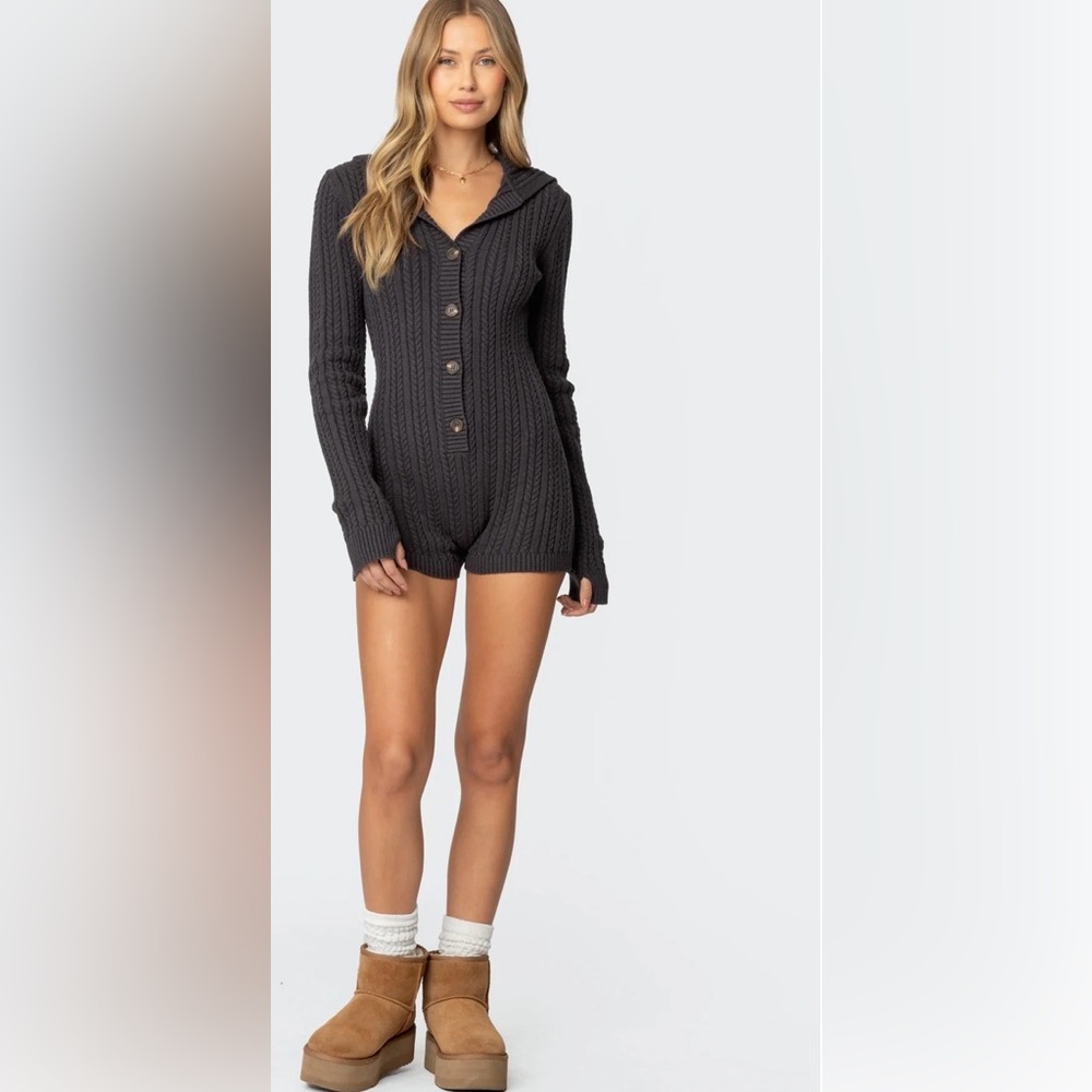 Ediketed grey knit hooded romper small